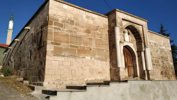 700 yıllık kervansarayda 'korsan' restorasyon - Sputnik Türkiye