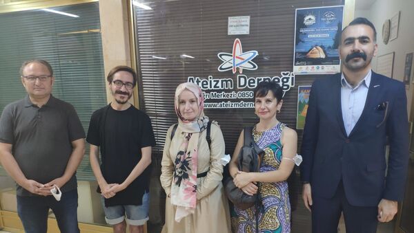 İBB İnanç Masası'ndan Ateizm Derneği'ne ziyaret - Sputnik Türkiye