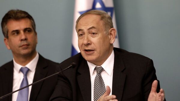 İsrail Başbakanı Netanyahu ve İsrail İstihbarat Bakanı Eli Cohen - Sputnik Türkiye