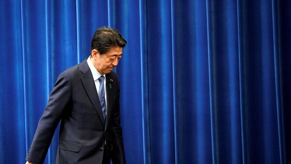 istifasını açıklayan Japonya Başbakanı Şinzo Abe - Sputnik Türkiye