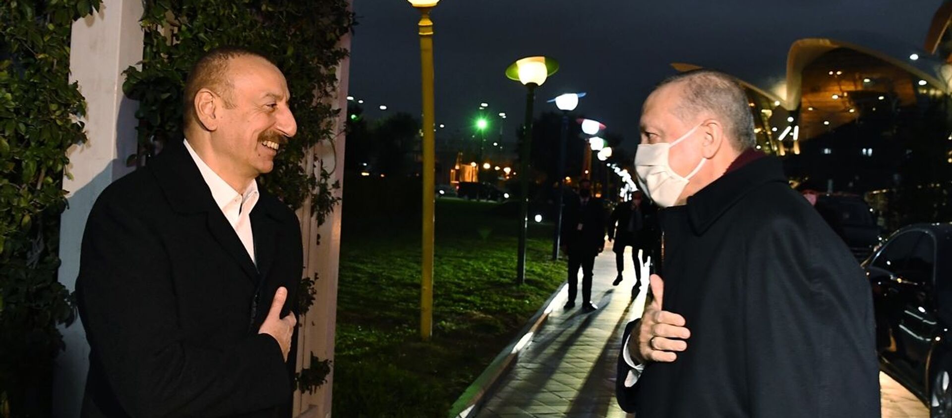 Cumhurbaşkanı Erdoğan, Azerbaycan Cumhurbaşkanı Aliyev ile akşam yemeğinde bir araya geldi. - Sputnik Türkiye, 1920, 24.12.2020