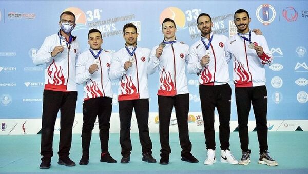 Avrupa Erkekler Artistik Cimnastik Şampiyonası'nda Türkiye ikinci oldu - Sputnik Türkiye