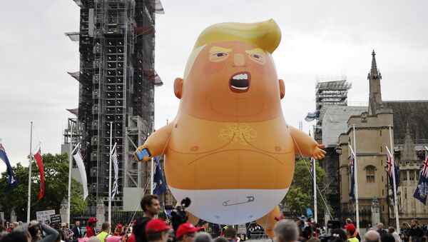 bebek Trump balonu - Sputnik Türkiye