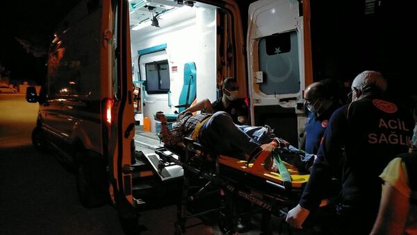 Adıyaman'ın Gölbaşı ilçesinde ‘Ne bakıyorsun’ kavgasında 2 kişi yaralandı.  - Sputnik Türkiye