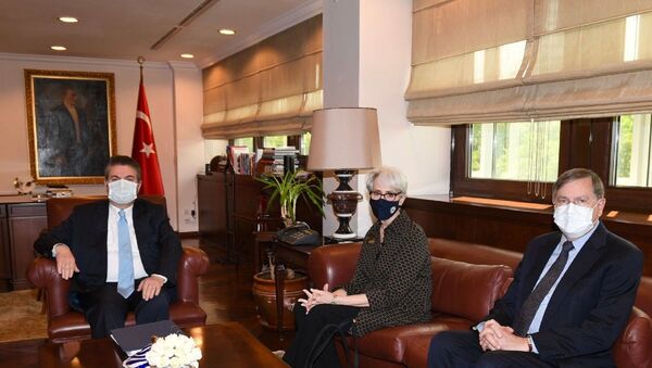 Dışişleri Bakanlığı ve ABD Dışişleri Bakan Yardımcısı Wendy Sherman, ABD Başkanı Joe Biden yönetiminde Türkiye'ye gerçekleştirilen ilk ziyarete ilişkin değerlendirmede bulundu. - Sputnik Türkiye