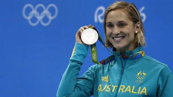Avustralya'nın iki Olimpik gümüş madalyalı yüzücüsü Madeline Groves - Sputnik Türkiye