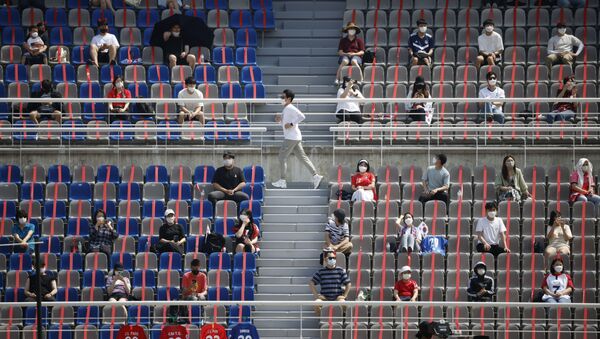 14 Haziran'a dek stadyumlarda yüzde 10 oranında doluluk kısıtlaması uygulayan Güney Kore'nin Goyang Stadyumu'nda Dünya Kupası elemeleri için Lübnan ile milli maçı izleyenler - Sputnik Türkiye