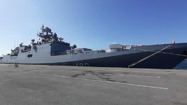 Rus Amiral Essen fırkateyni İstanbul limanına iş ziyareti gerçekleştiriyor - Sputnik Türkiye