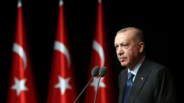 Cumhurbaşkanı Recep Tayyip Erdoğan, 2021-2022 Yükseköğretim Akademik Yıl Açılış Töreni'nde konuştu. - Sputnik Türkiye