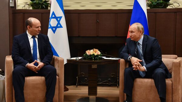 Rusya Devlet Başkanı Vladimir Putin, Soçi'de yeni İsrail Başbakanı Naftali Bennett ile ilk yüz yüze görüşmesini gerçekleştirdi. - Sputnik Türkiye
