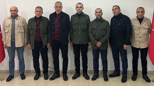 Libya'da 2 yıldır alıkonulan 7 Türk vatandaşı, MİT ve Katar'ın ortak operasyonuyla ülkeye getirildi - Sputnik Türkiye