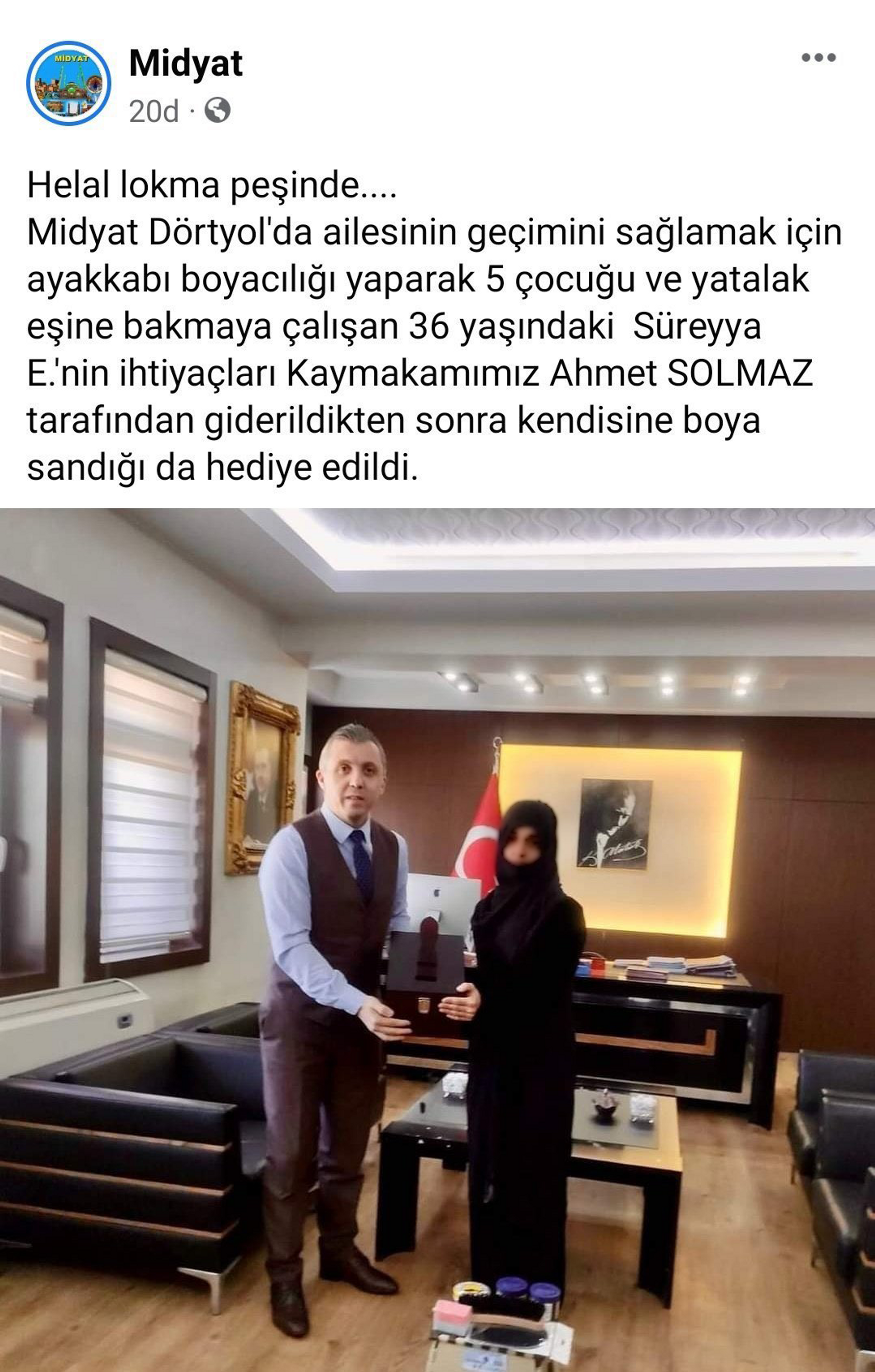 Kaymakamlığın sosyal medya hesaplarından Süreyya E.'ye plaket verilirken paylaştığı fotoğraf - Sputnik Türkiye, 1920, 07.12.2021