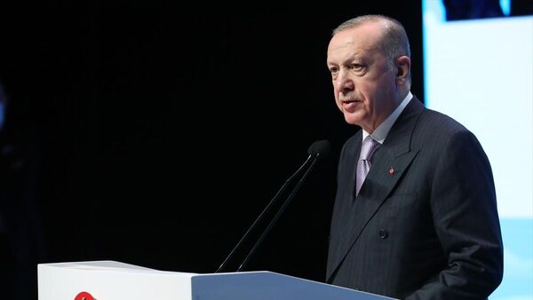 Cumhurbaşkanı Recep Tayyip Erdoğan, Atatürk Kültür Merkezi'nde (AKM) 8'incisi düzenlenen Necip Fazıl Ödülleri törenine katıldı. - Sputnik Türkiye