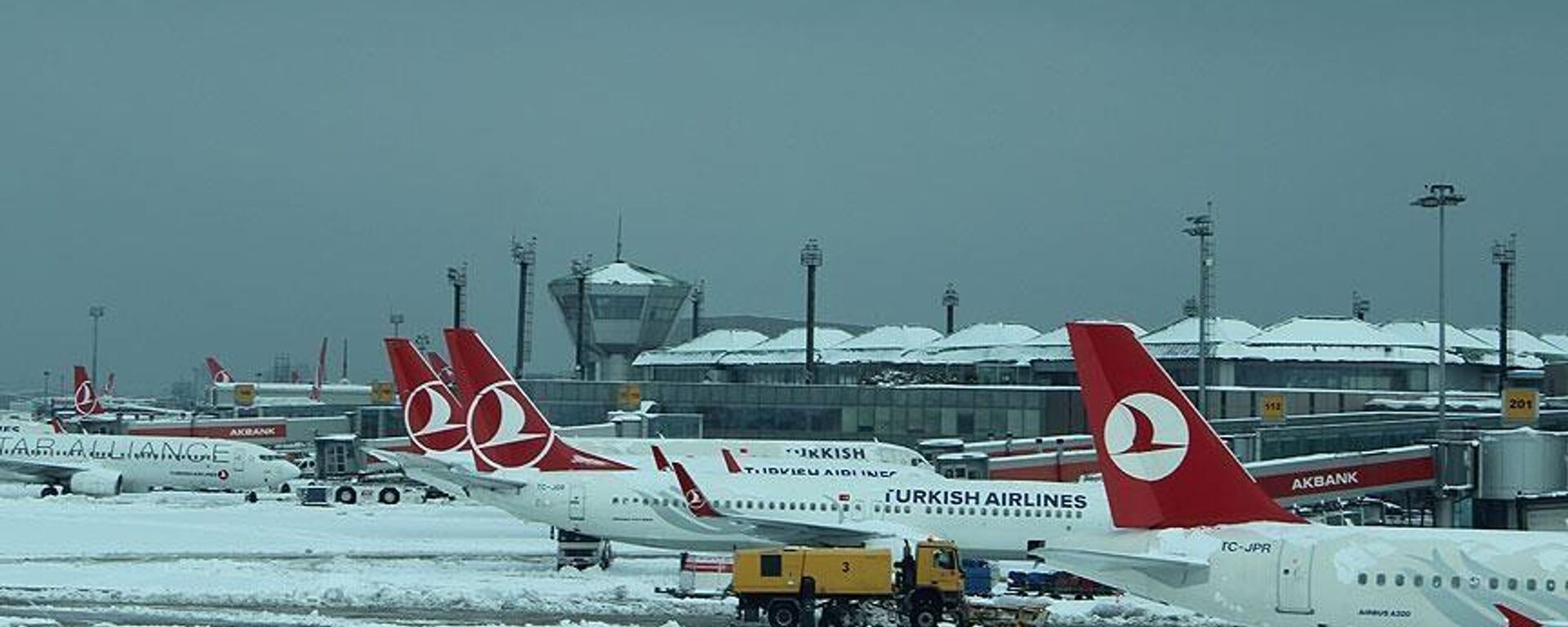 THY - kar - İstanbul Havalimanı - Sputnik Türkiye, 1920, 11.03.2022