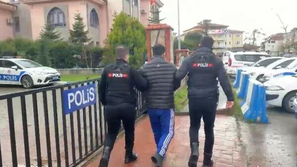 Sakarya'da internetten sahte ilanla bungalov kiralayan adam tutuklandı - Sputnik Türkiye