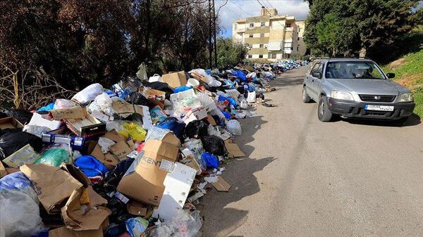 Beyrut sokaklarında yeniden çöp yığınları oluştu - Sputnik Türkiye