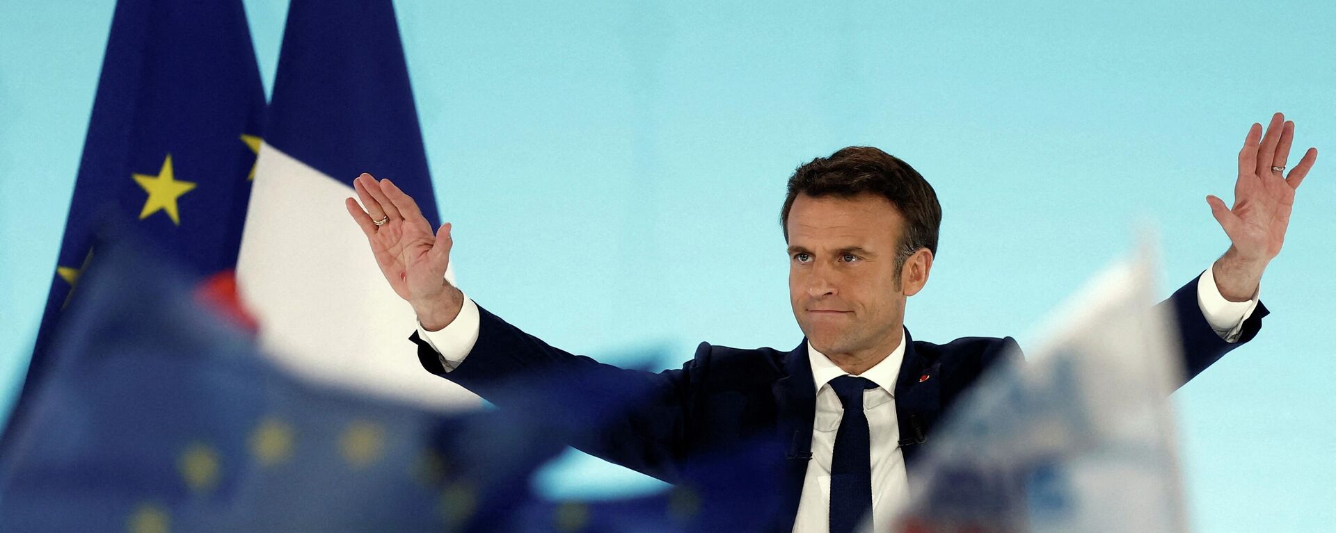 Fransa’da cumhurbaşkanlığı seçiminde ikinci turda yarışacak olan mevcut Cumhurbaşkanı Emmanuel Macron - Sputnik Türkiye, 1920, 09.05.2022