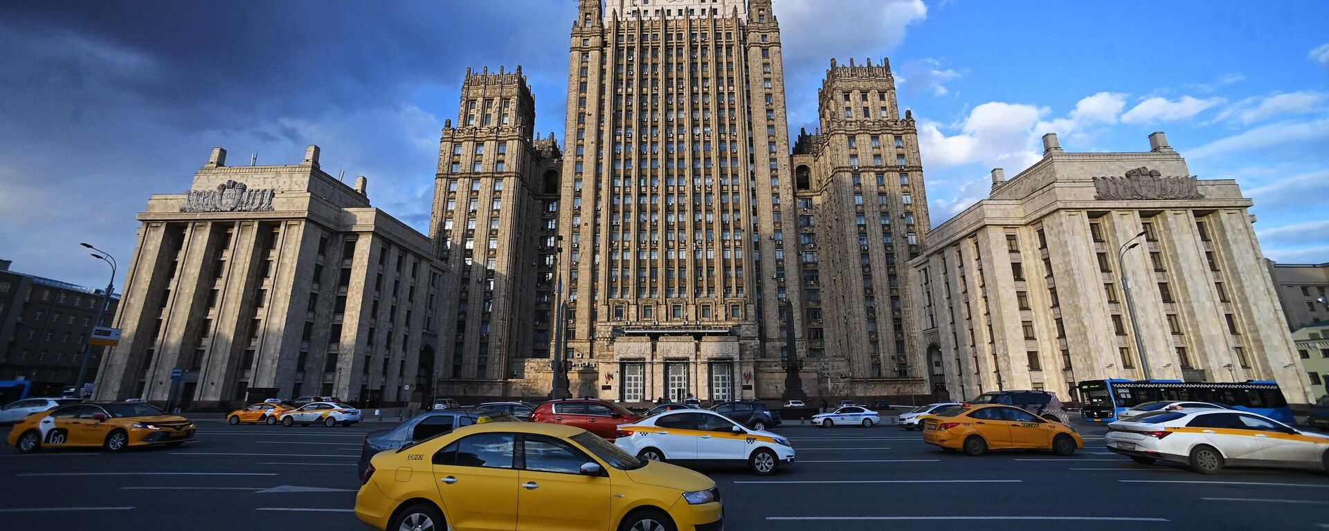 Rusya Federasyonu Dışişleri Bakanlığı'nın Moskova'daki binası. - Sputnik Türkiye, 1920, 22.10.2023