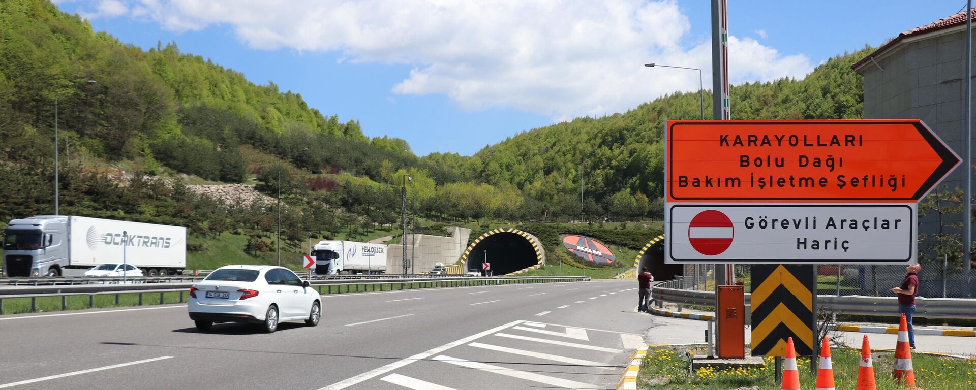 Bolu Dağı Tüneli'nin İstanbul yönü 35 gün trafiğe kapatılacak - Sputnik Türkiye, 1920, 12.05.2022