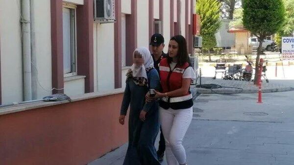 Antalya'da anne vahşeti: 2 yaşındaki kızını öldürdü - Sputnik Türkiye