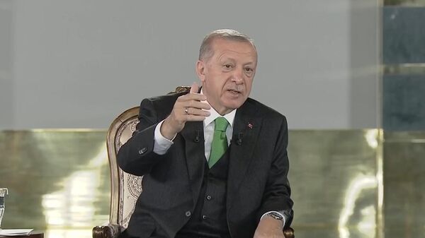 Cumhurbaşkanı Recep Tayyip Erdoğan, Cumhurbaşkanlığı Külliyesi'nde Dünya Tütünsüz Günü Gençlik Buluşması'na katılıyor.  - Sputnik Türkiye