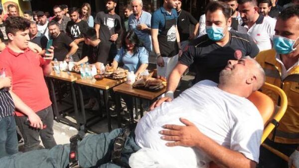 Adana'da acılı tost yeme yarışması - Sputnik Türkiye