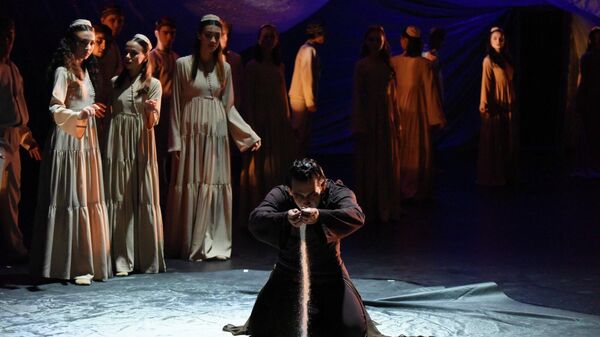Özbekistan milli dansı Lazgi’ye bale yorumu: İstanbul’da ‘Ruhun ve Aşkın Dansı’ sahnelendi - Sputnik Türkiye