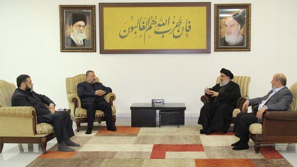 Lübnan'daki Hizbullah Genel Sekreteri Hasan Nasrallah, Hamas heyeti ile başkent Beyrut'ta, bölgedeki meseleleri görüştü. - Sputnik Türkiye