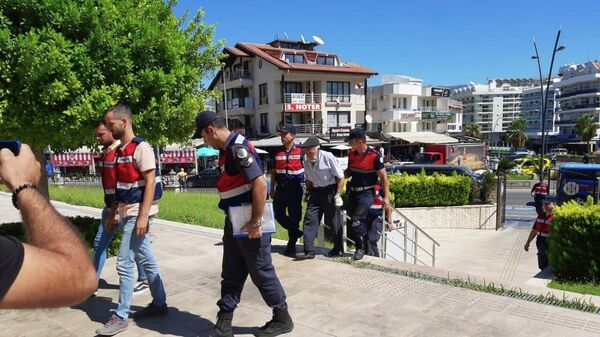 Marmaris'teki orman yangınıyla ilgili gözaltına alınan zanlı - Sputnik Türkiye