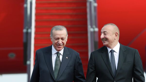 Cumhurbaşkanı Recep Tayyip Erdoğan Azerbaycan Cumhurbaşkanı İlham Aliyev  - Sputnik Türkiye