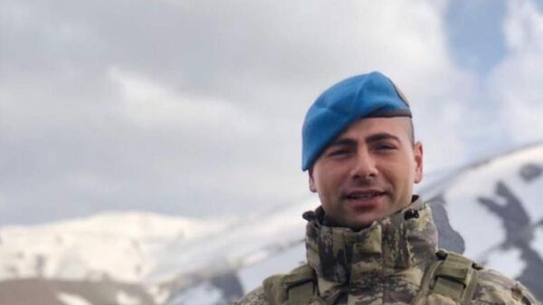 Irak'ın kuzeyinde devam eden Pençe-Kilit Operasyonu bölgesinde hayatını kaybeden 25 yaşındaki Piyade Uzman Çavuş Halil İbrahim Yiğit’in Anneler Günü’nde çektiği bir video ortaya çıktı. - Sputnik Türkiye