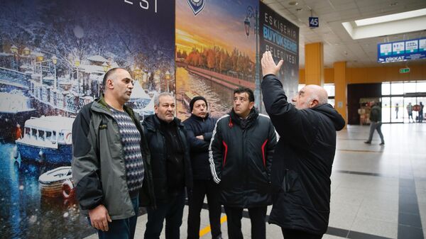 Otogar çalışanlarından büyükşehir belediyesine soğuk tepkisi - Sputnik Türkiye