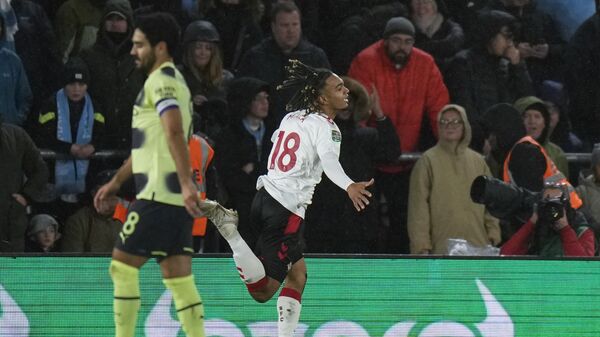 İngiltere Lig Kupası'nda Southampton, sahasında Manchester City'yi 2-0 yenerek yarı finale yükseldi. - Sputnik Türkiye