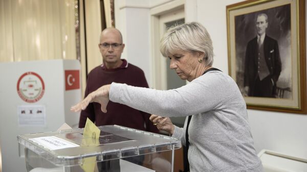 Sandık oy seçim pusula - Sputnik Türkiye
