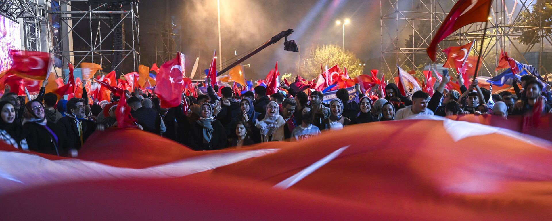 Cumhurbaşkanı Recep Tayyip Erdoğan'a destek - Sputnik Türkiye, 1920, 29.05.2023