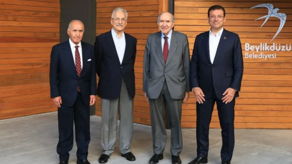 İmamoğlu, eski CHP başkanları ile buluştu - Sputnik Türkiye