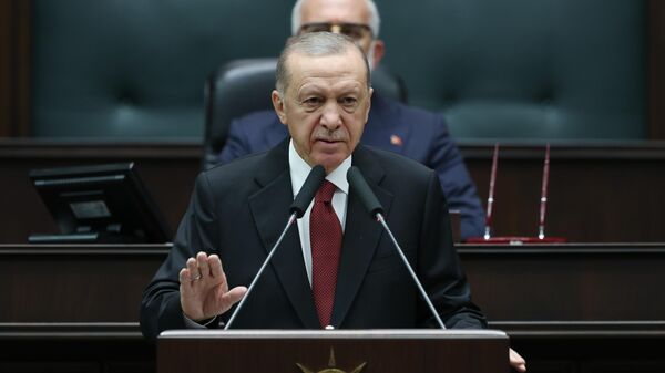 Cumhurbaşkanı ve AK Parti Genel Başkanı Recep Tayyip Erdoğan, partisinin TBMM Grup Toplantısı'nda konuştu. - Sputnik Türkiye