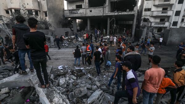 İsrail ordusu, abluka altındaki Gazze Şeridi'ne yönelik saldırılarına 9. gününde de devam etti. Refah kentine düzenlenen saldırılar sonucu çok sayıda ev yıkıldı veya ağır hasar gördü.
 - Sputnik Türkiye