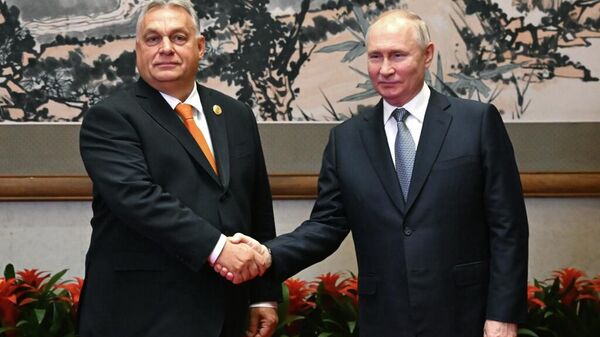 Rusya Putin Macaristan Başbakanı Viktor Orban - Sputnik Türkiye