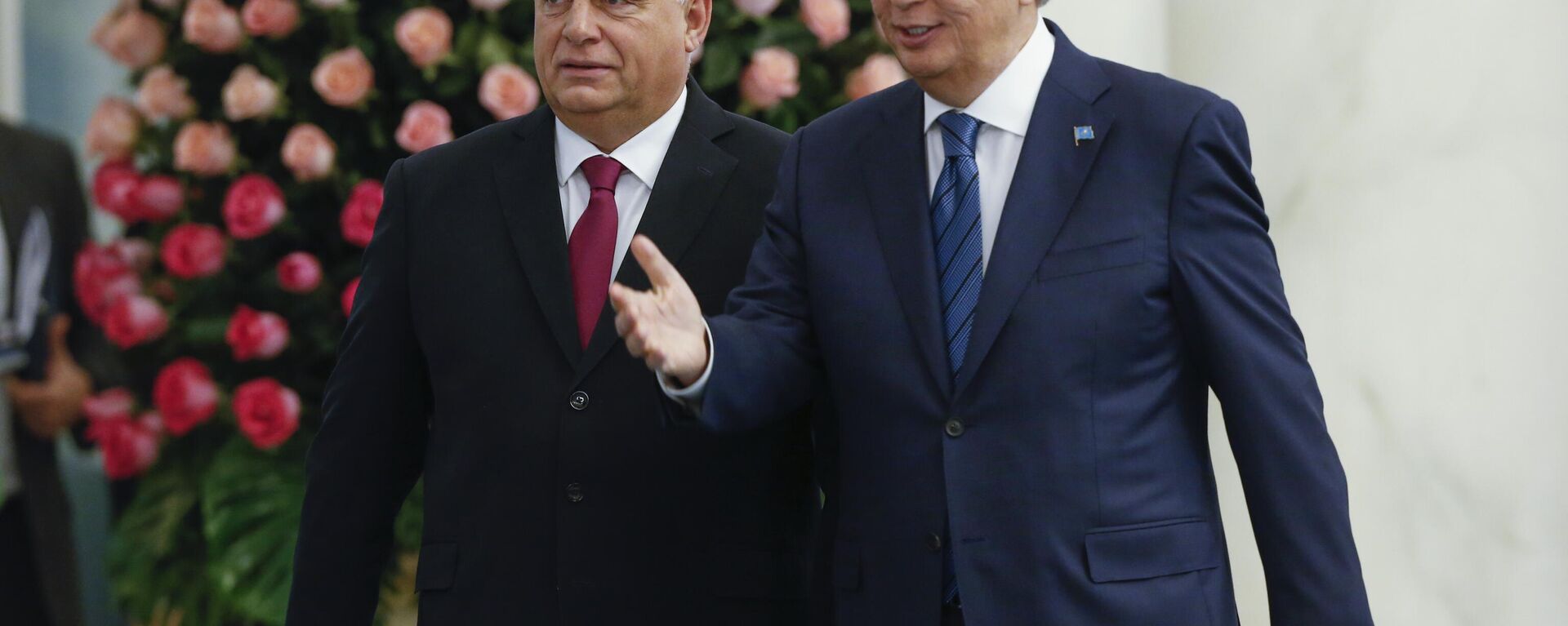 Kazakistan Cumhurbaşkanı Kasım Cömert Tokayev Macaristan Başbakanı Viktor Orban - Sputnik Türkiye, 1920, 02.11.2023