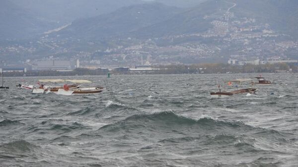 İzmit Körfezi'nde şiddetli fırtına: 7 tekne battı - Sputnik Türkiye