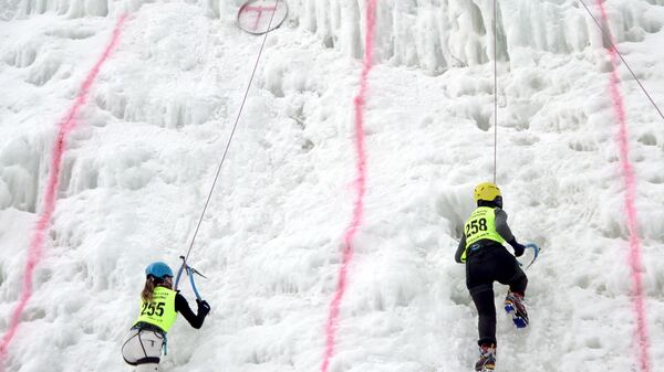 Erzurum'da Türkiye Buz Tırmanışı Şampiyonası düzenlendi - Sputnik Türkiye