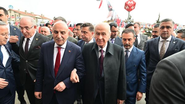 MHP lideri Bahçeli'den Turgut Altınok'un seçim çalışmasına destek - Sputnik Türkiye