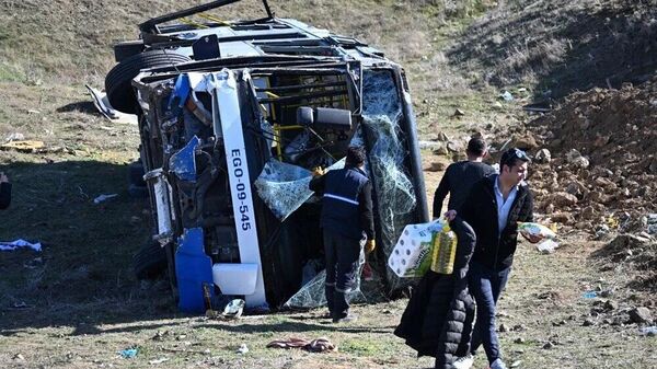 Ankara’da EGO otobüsü devrildi: 16 yaralı, bazılarının durumu ağır - Sputnik Türkiye