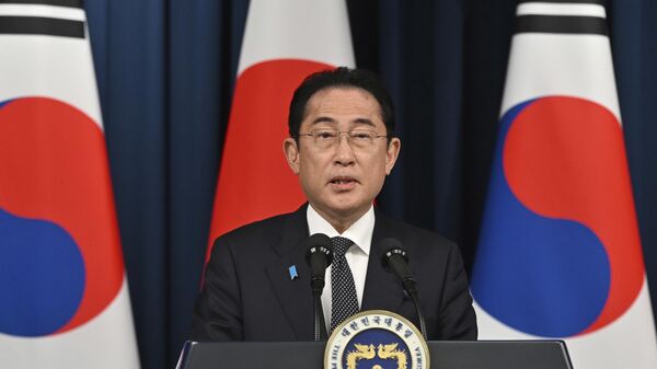Japonya Başbakanı Kişida Fumio - Sputnik Türkiye