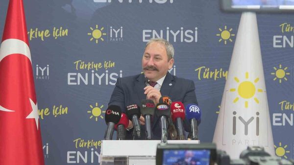 İYİ Parti Genel Başkan Yardımcısı Akalın  - Sputnik Türkiye
