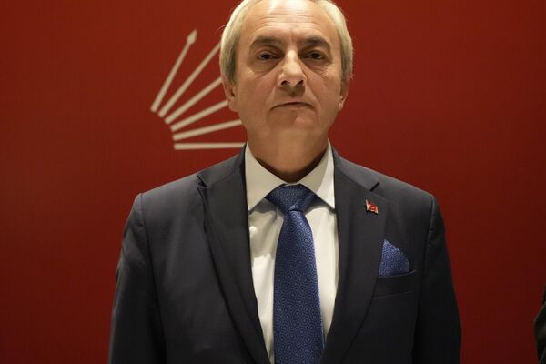  CHP'den Kepez Belediye Başkanı olan eski ANET Genel Müdürü Mesut Kocagöz - Sputnik Türkiye