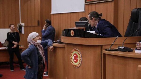 Beşikçioğlu Belediye Meclisi'nde halk buluşmaları başlattı - Sputnik Türkiye