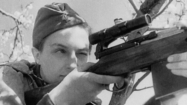 1941-1945 Büyük Anavatan Savaşı'na katılan kadın keskin nişancılar - Sputnik Türkiye