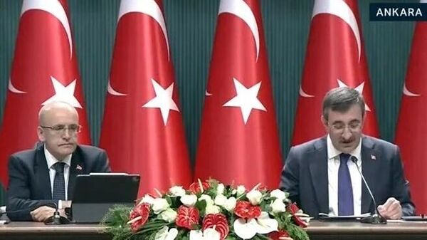 Kamuda tasarruf paketi açıklanıyor - Sputnik Türkiye